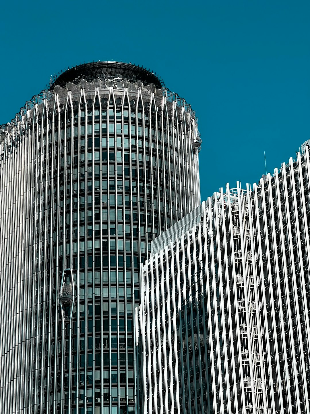 services-04 Torre Europa and Edificio Cadagua in Madrid, Spain